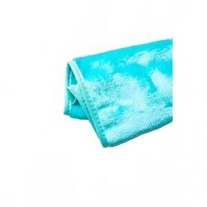 NEW JULIA ROSE wash the day away- makeup remover cloth in teal
